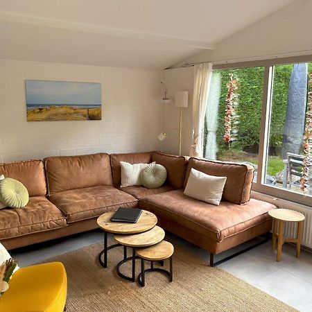 Gemuetliches, Helles Ferienhaus Mit Privatem Garten In Gepflegtem Ferienpark Warmenhuizen Kültér fotó